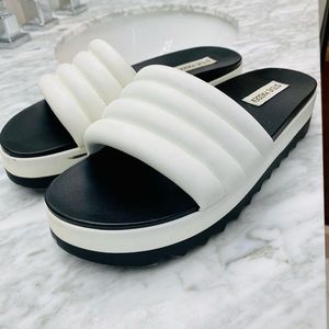 Steve Madden slides